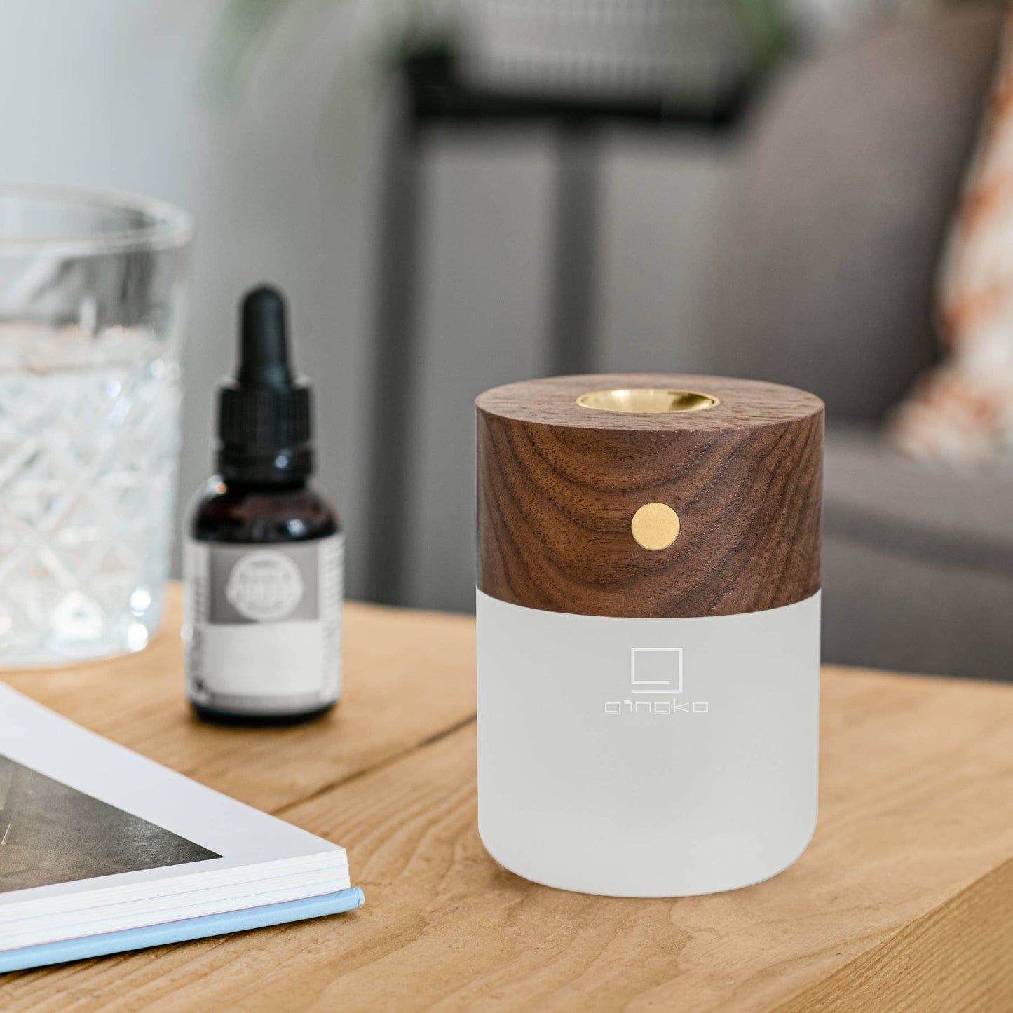 Smart Diffuser Lamp: Walnut