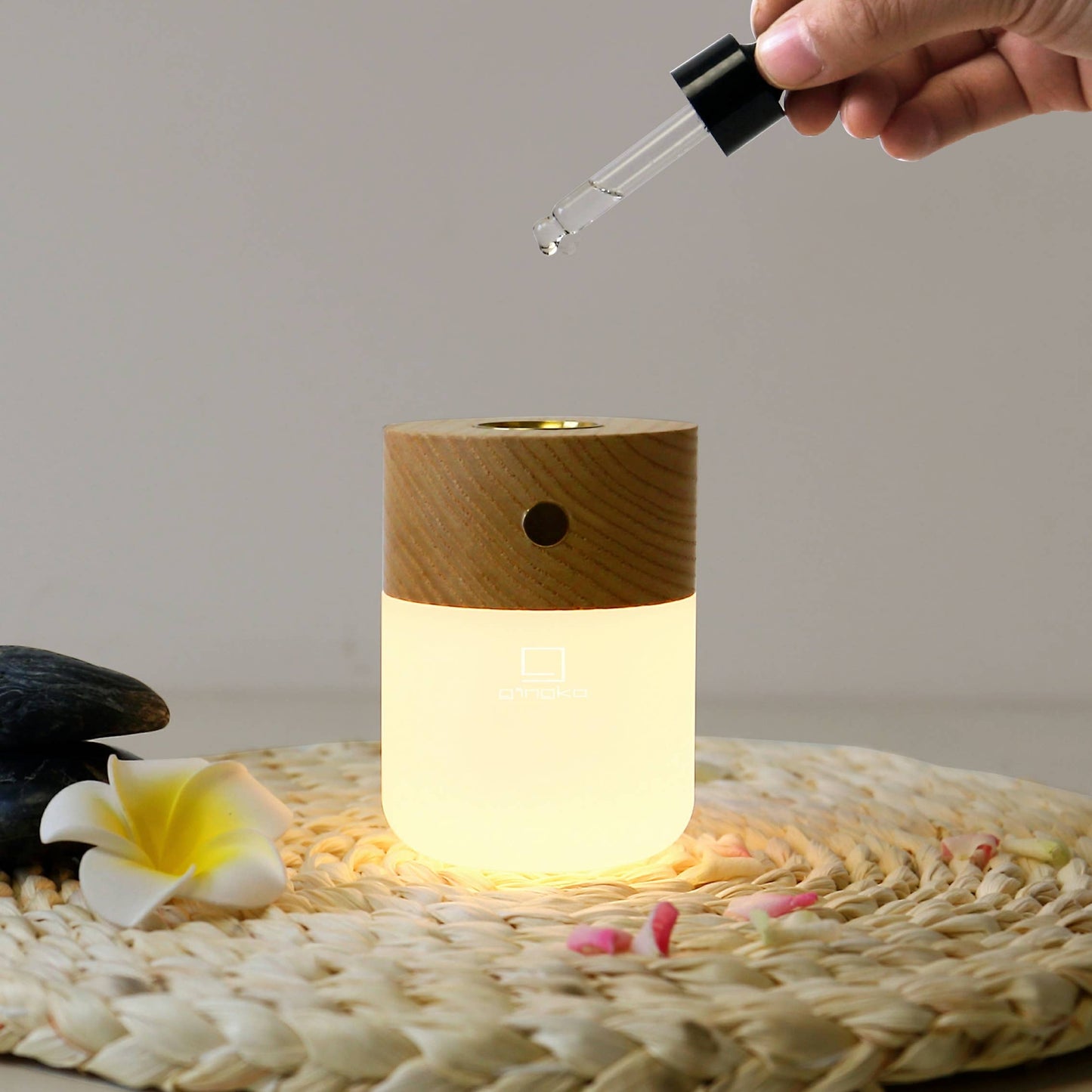Smart Diffuser Lamp: Walnut