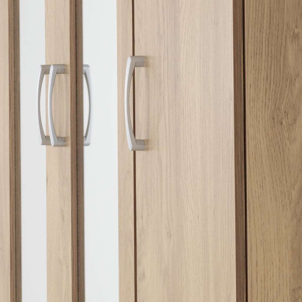 Charles-3-door-wardrobe-detail
