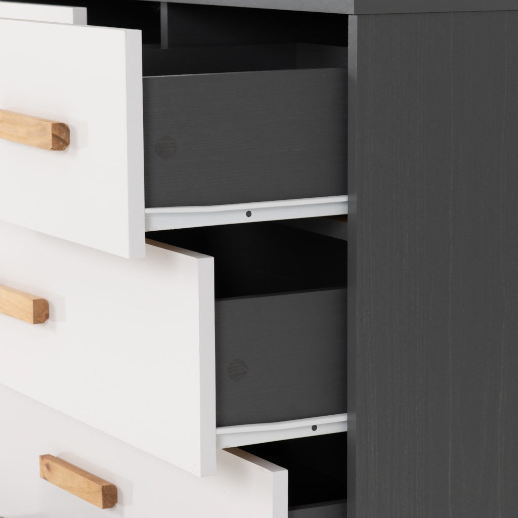 Cleveland-3-2-chest-drawers-runners