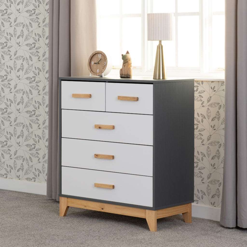 Cleveland-3-2-chest-drawers-room-set