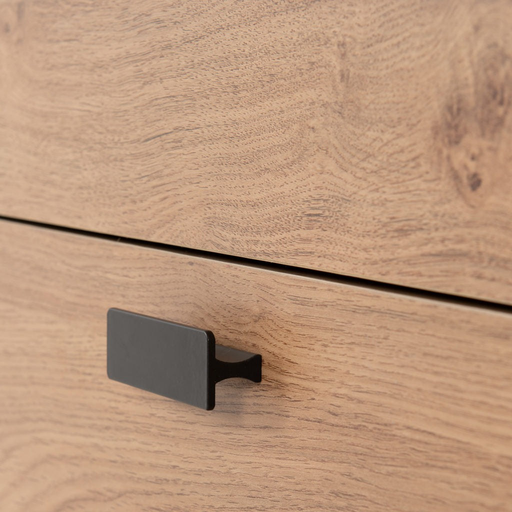 Leon-3-drawer-chest-handle