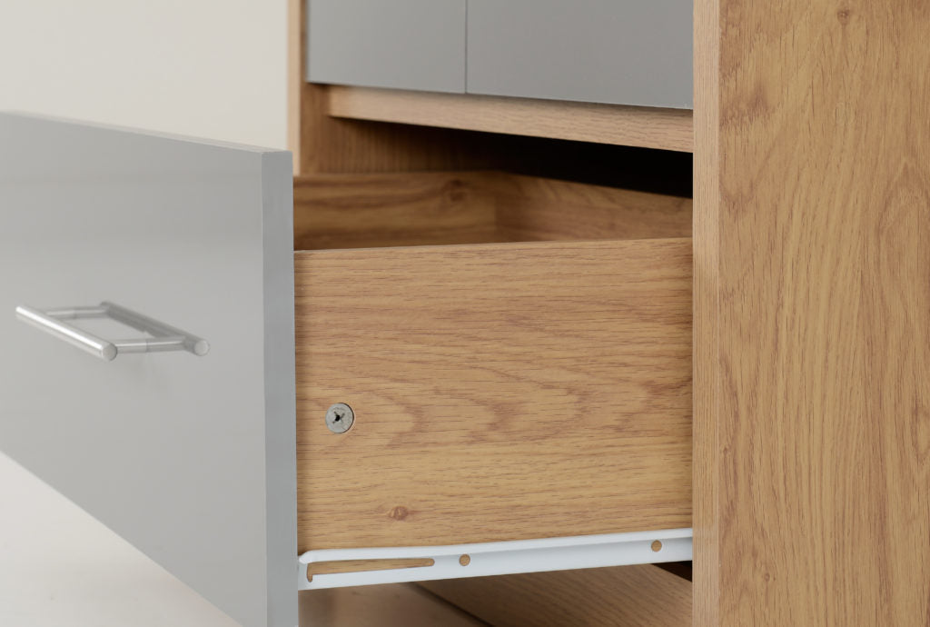 Seville-wardrobe-with-drawer-detail