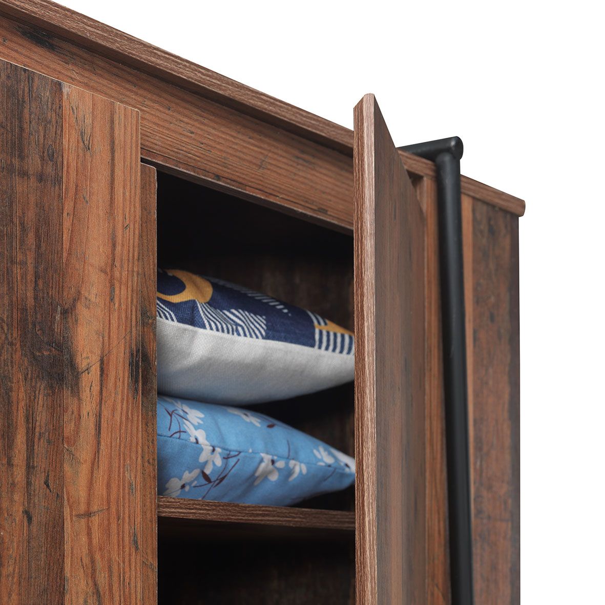 Abbey-2-door-wardrobe-detail