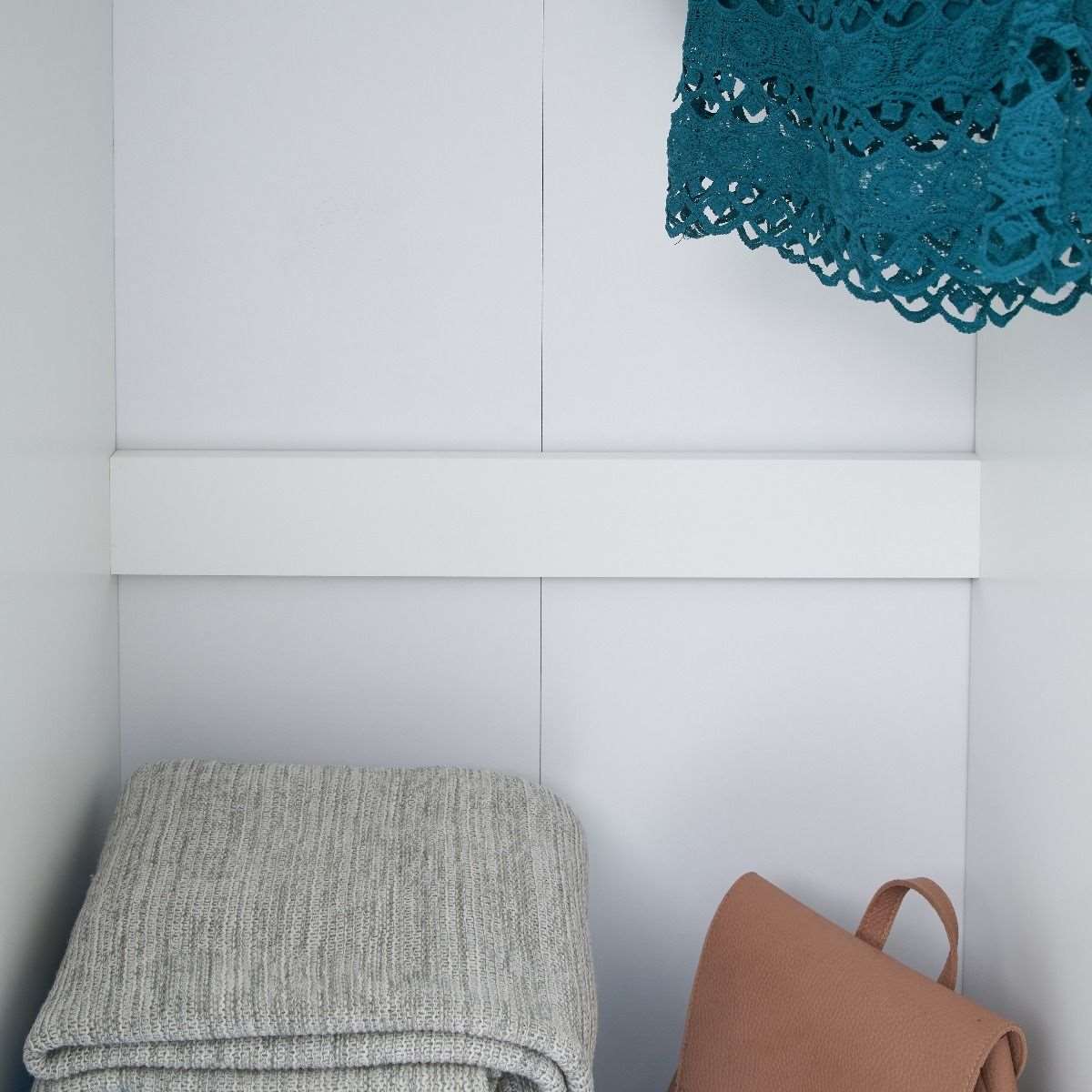 2-door-wardrobe-inside