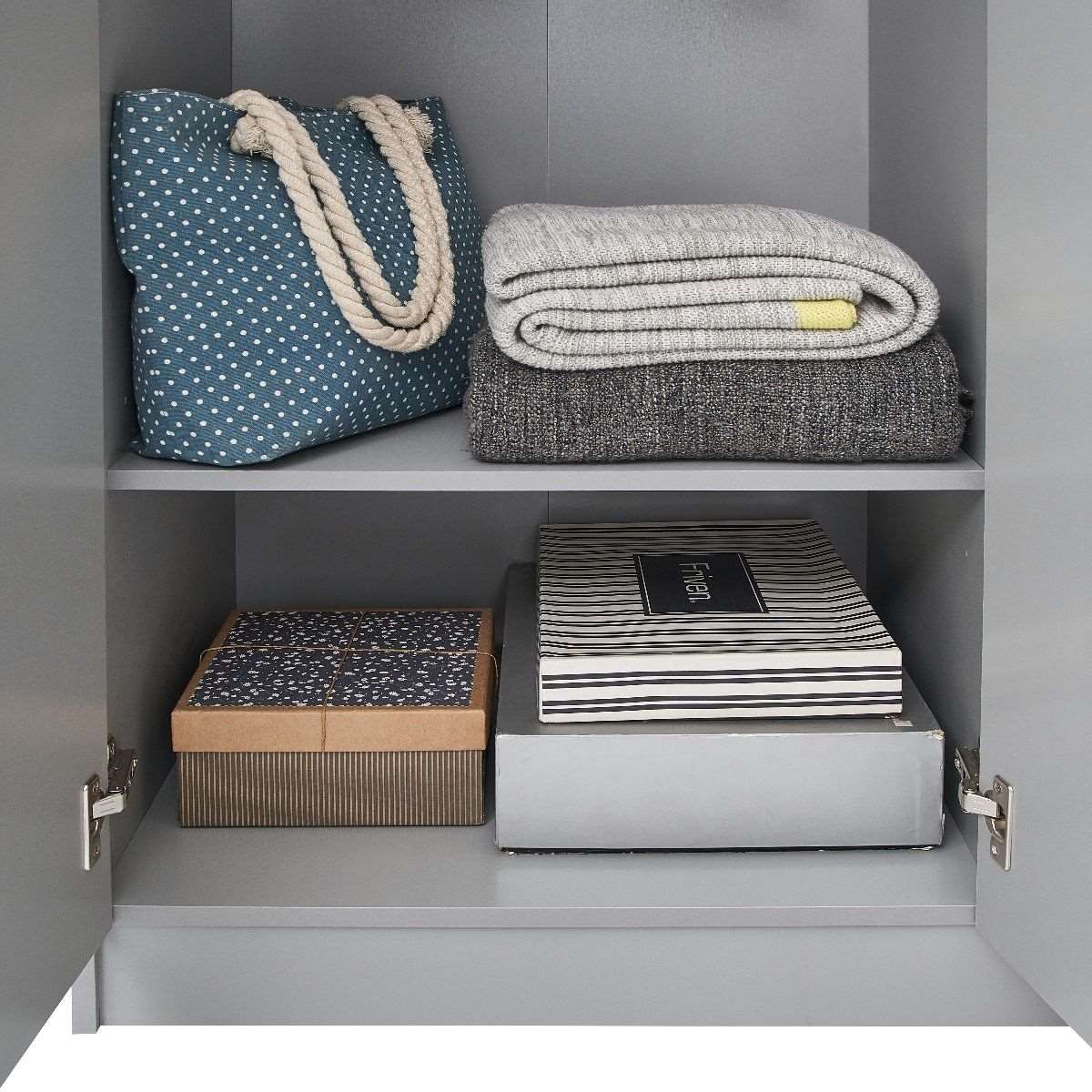 3-door-double-wardrobe-shelves